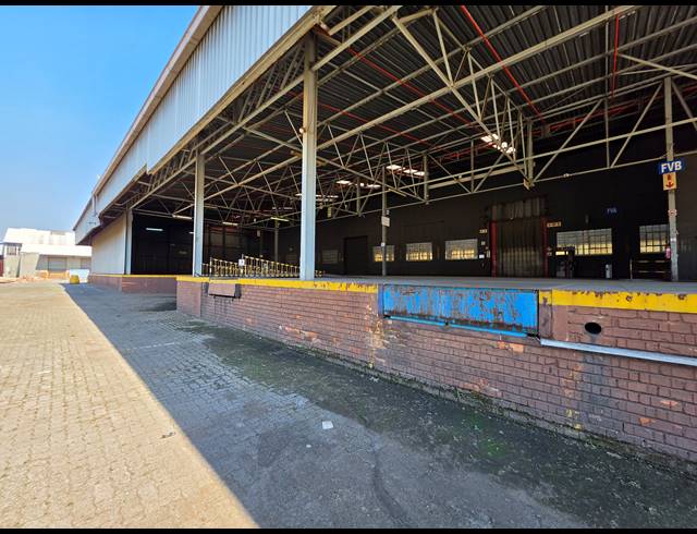 5,800M² WAREHOUSE TO LET IN WADEVILLE
